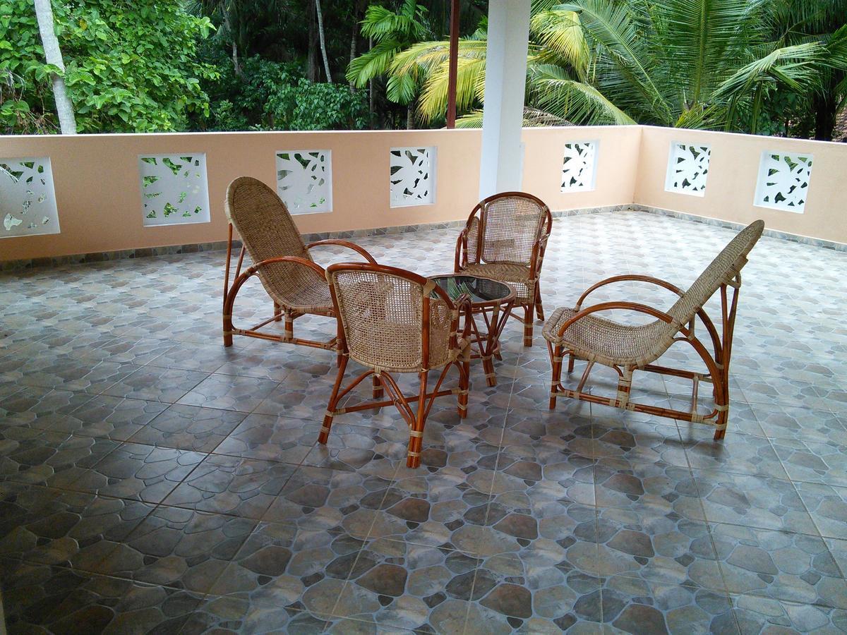Habaraduwa Central King Coconut Lodge מראה חיצוני תמונה